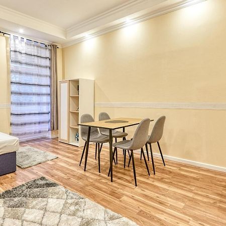 Lovely Airbnb Near Schoenbrunn Διαμέρισμα Βιέννη Εξωτερικό φωτογραφία