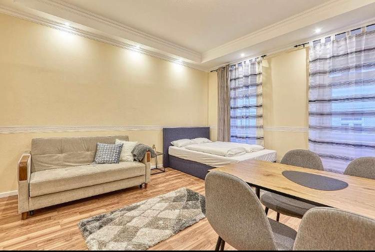 Lovely Airbnb Near Schoenbrunn Διαμέρισμα Βιέννη Εξωτερικό φωτογραφία